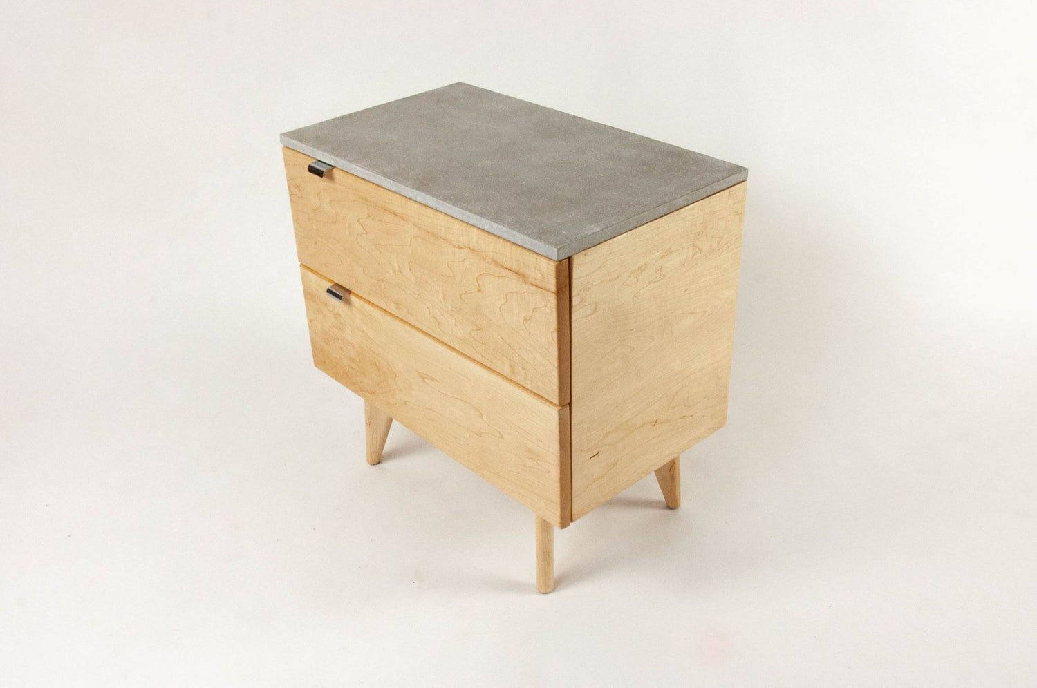 Marissa - Table de nuit à deux tiroirs en bois d'érable et plateau en béton