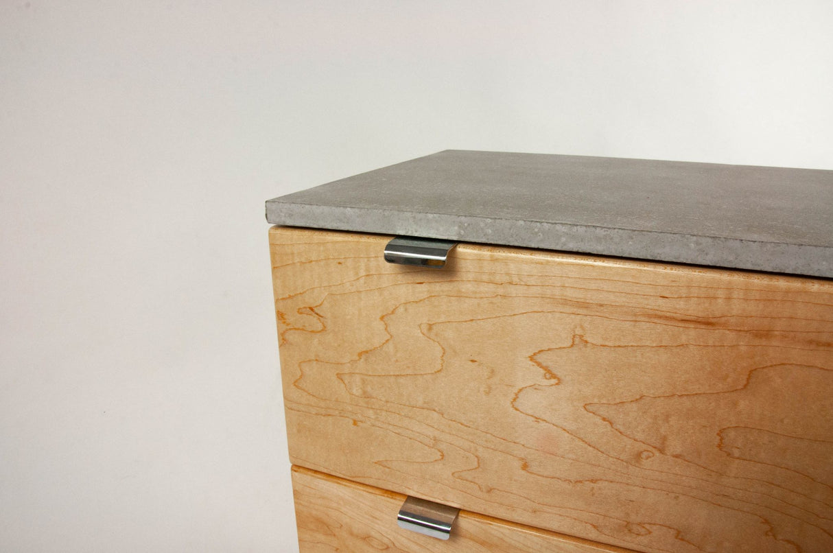 Marissa - Table de nuit à deux tiroirs en bois d'érable et plateau en béton