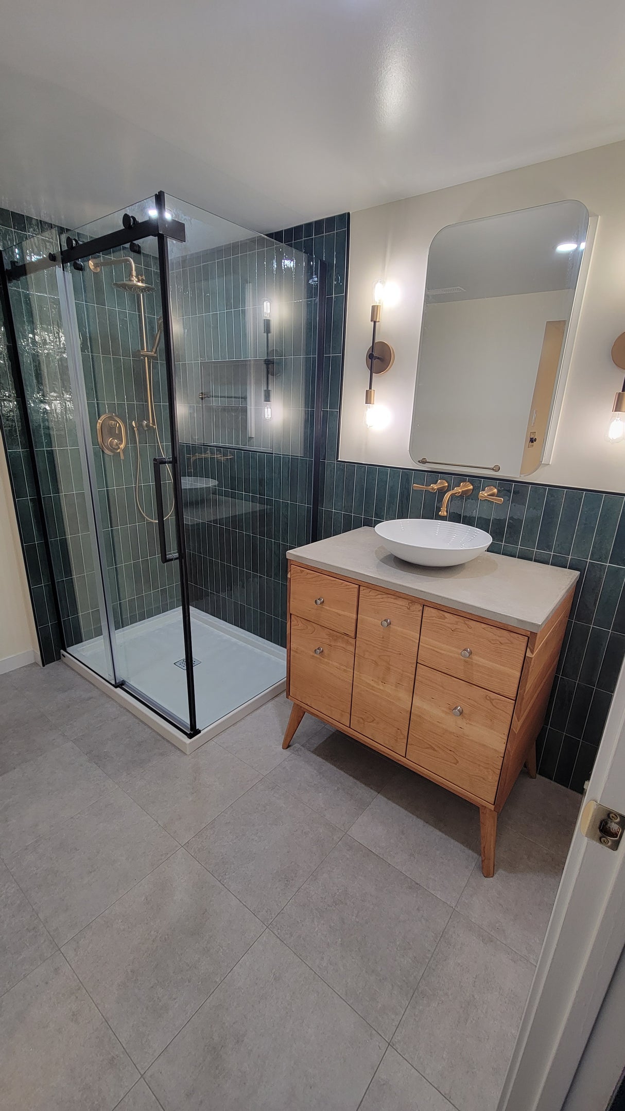 Personalizable Bathroom Vanity Concrete Walnut Solid Wood Drawers