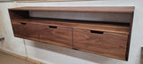 Table de chevet flottante en noyer noir sur mesure avec 3 tiroirs et étagère