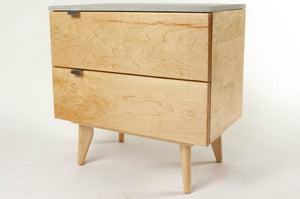 Marissa - Table de chevet à deux tiroirs en bois d'érable et dessus en béton