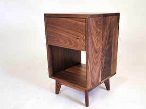 Classic Wood - Table de chevet ou table d'appoint à tiroir droit en bois massif